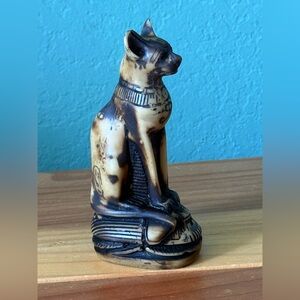 Egyptian Bastet Cat Statue Figurine Resin Faux Ivory 5.5” Ancient Style Decor